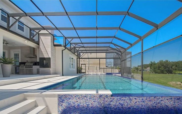 مظلات مسابح لكسان الرياض