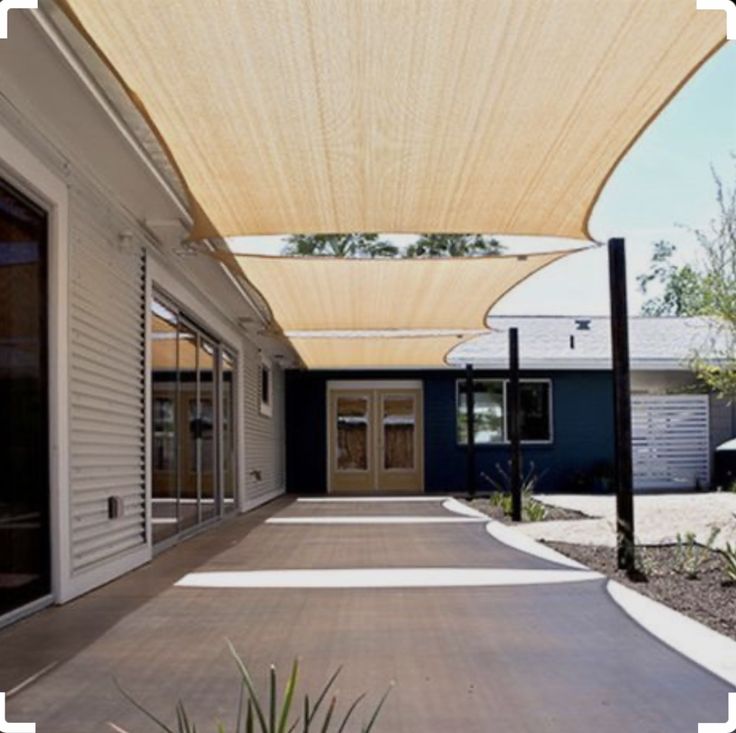 مظلات الرياض