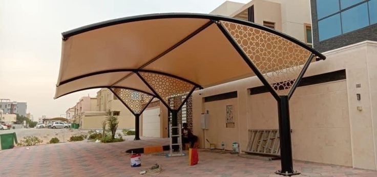 مظلات سيارات