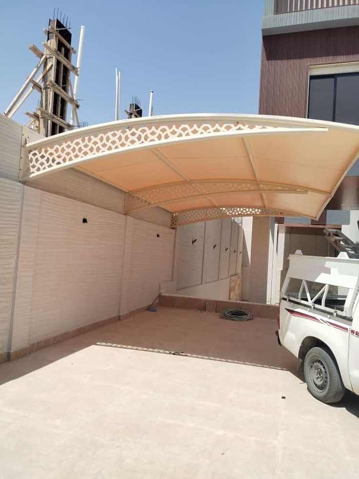 مظلات سيارات