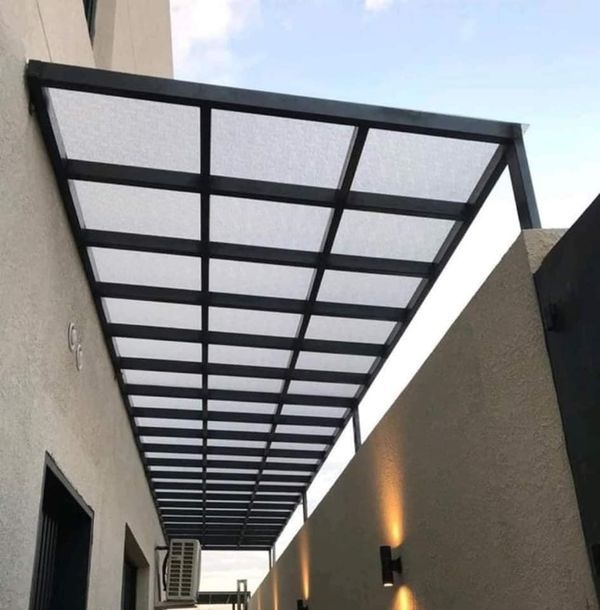 مظلات خارجية