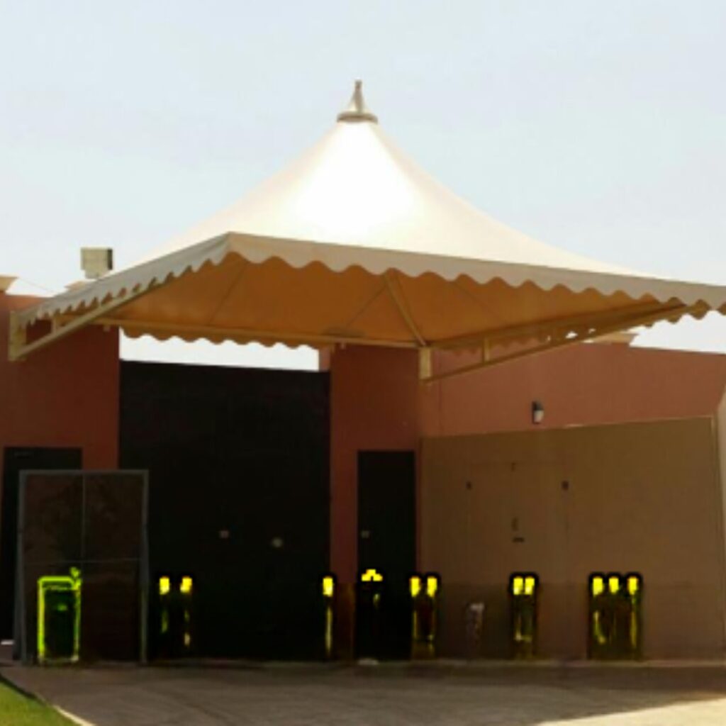مظلات هرمية الرياض
