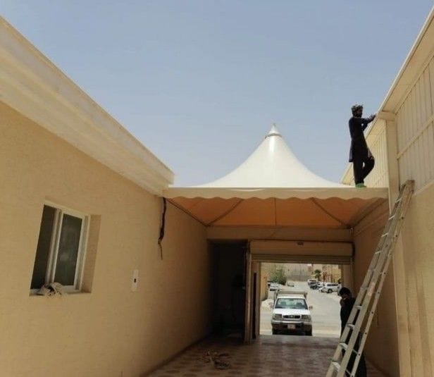 مظلات هرمية الرياض